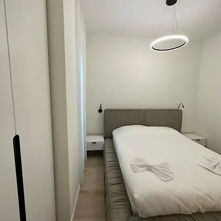 Captain'S Seaview Apartment Durrës